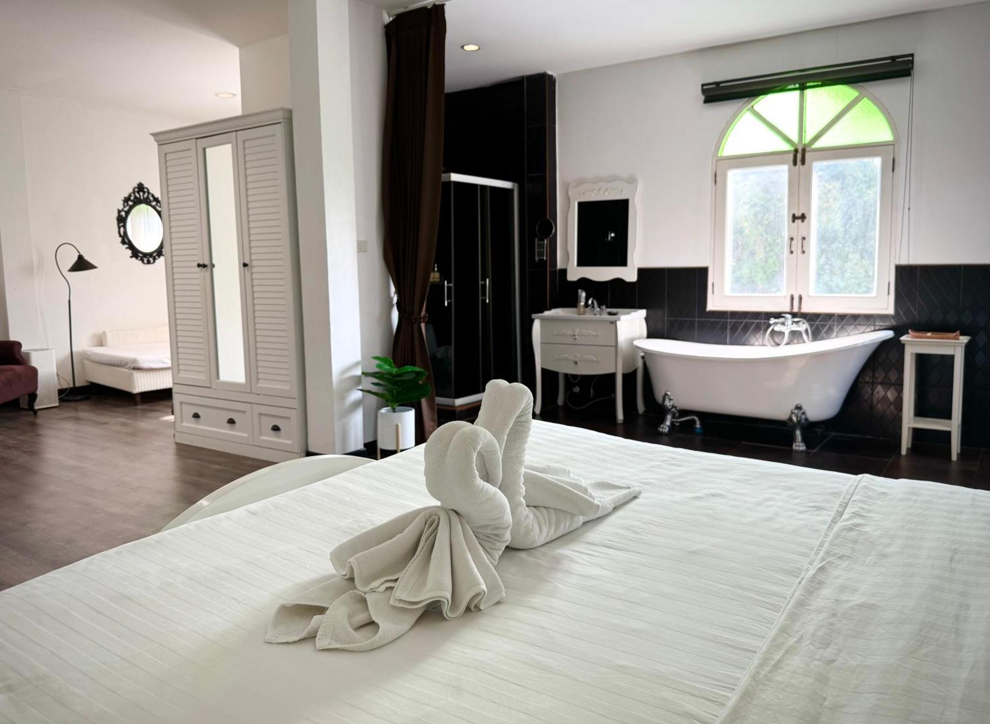 Nidhra Lanna Hotel Chiang Mai Dış mekan fotoğraf