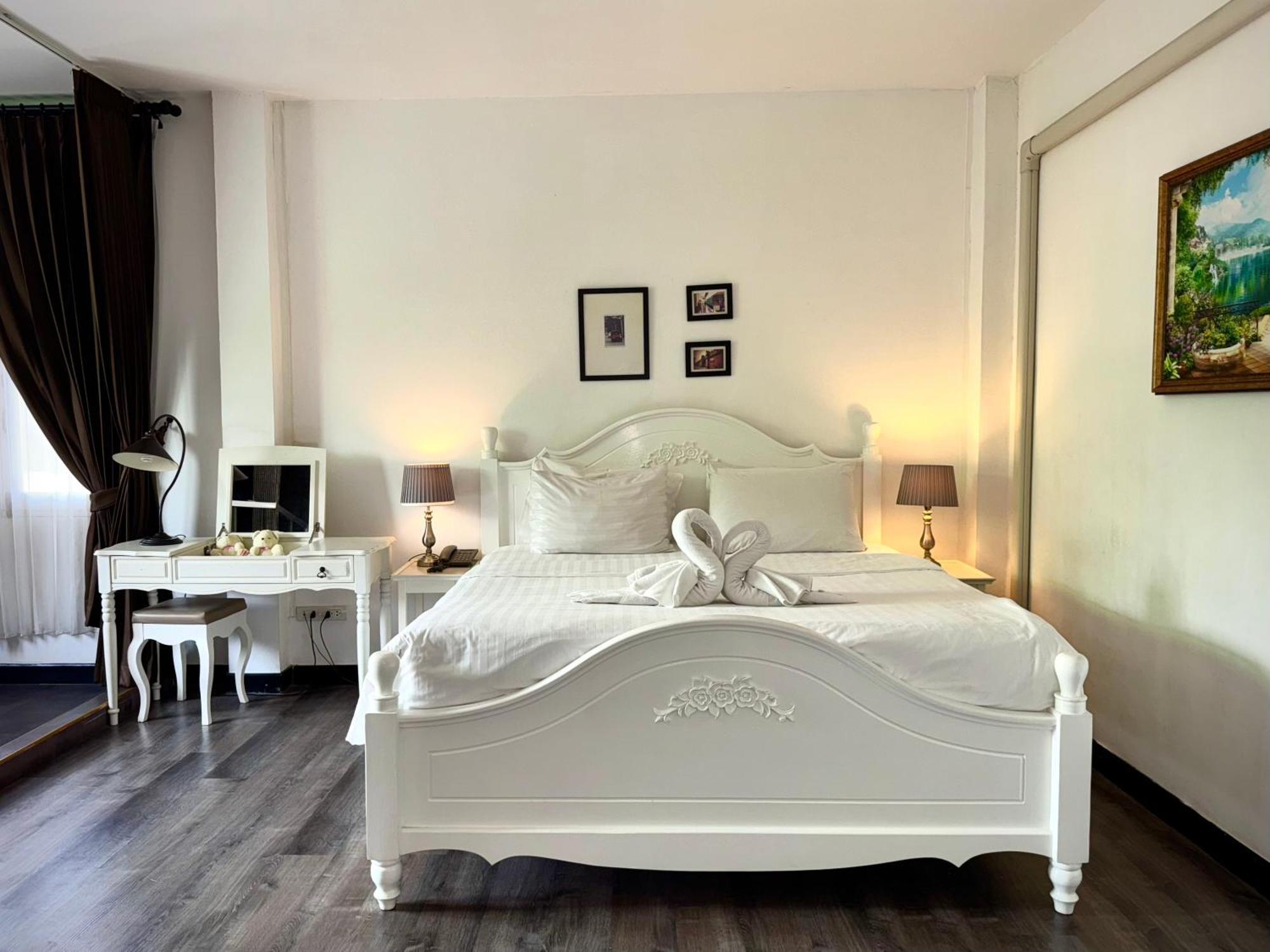 Nidhra Lanna Hotel Chiang Mai Dış mekan fotoğraf