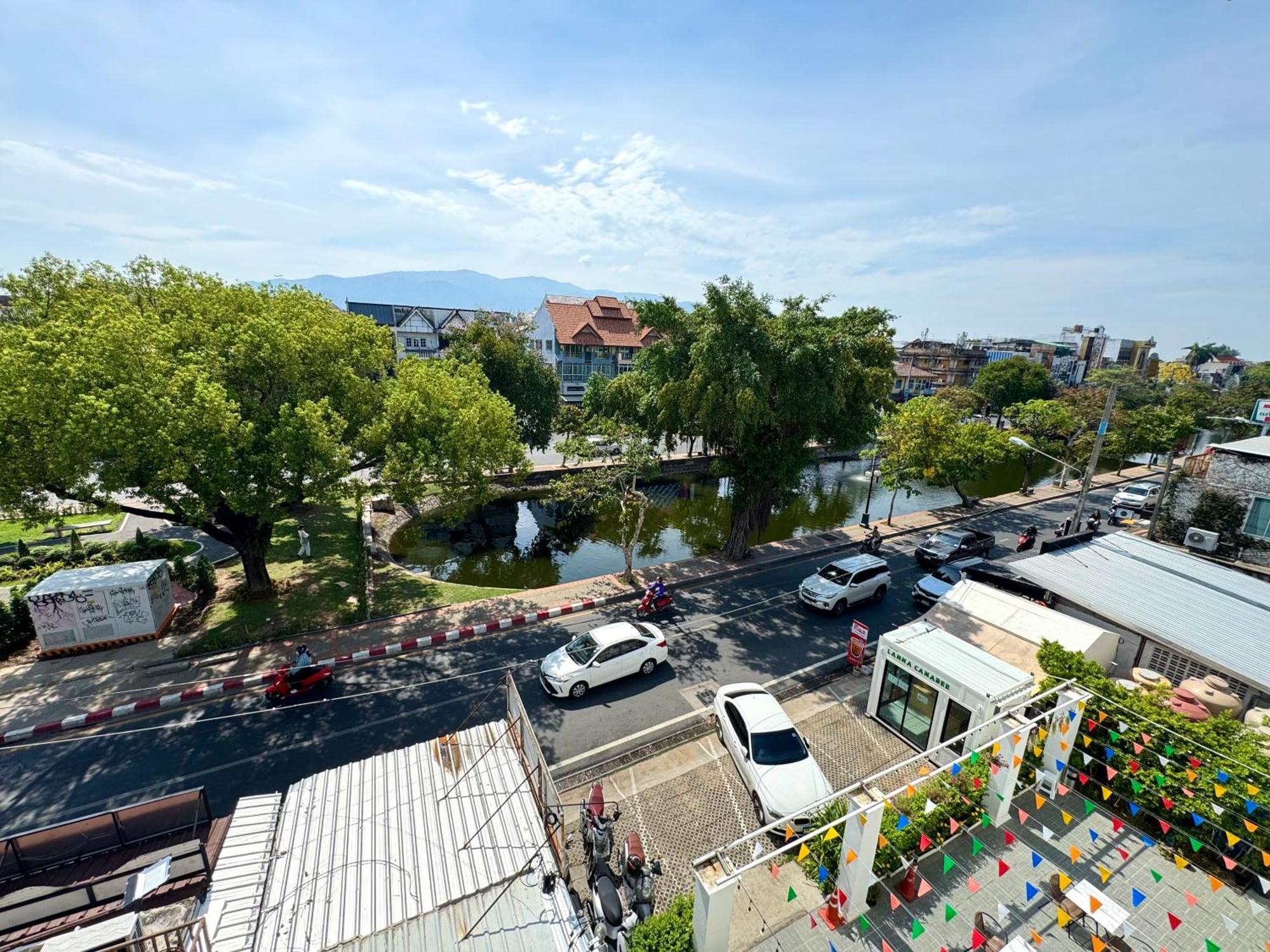 Nidhra Lanna Hotel Chiang Mai Dış mekan fotoğraf