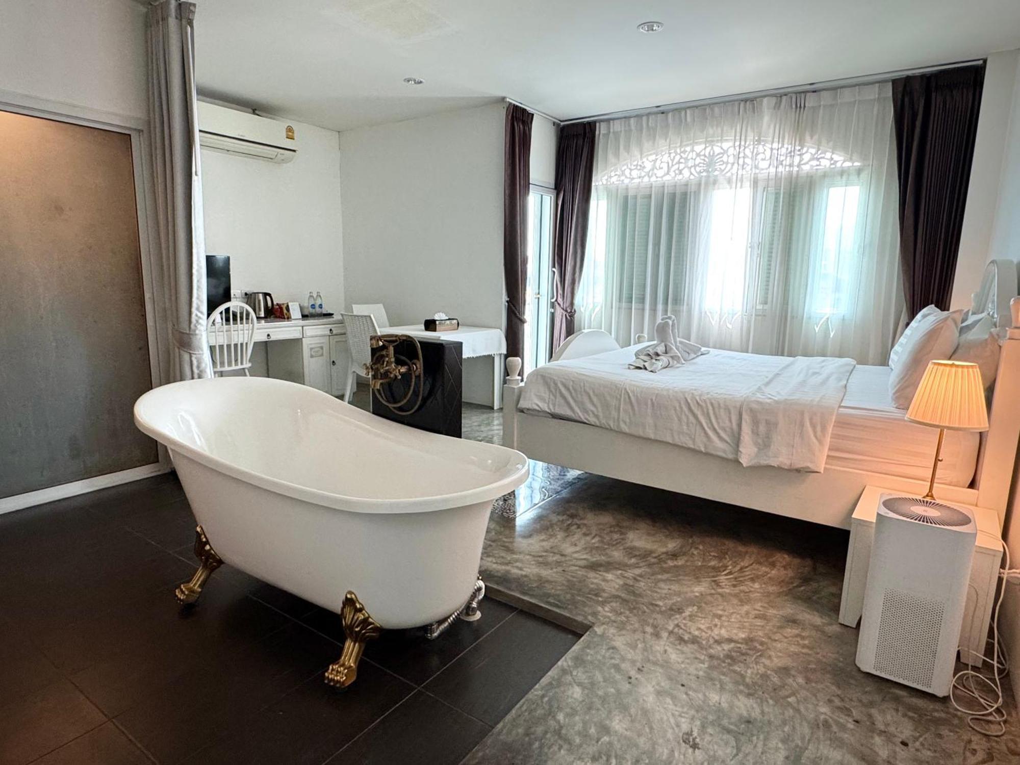 Nidhra Lanna Hotel Chiang Mai Dış mekan fotoğraf